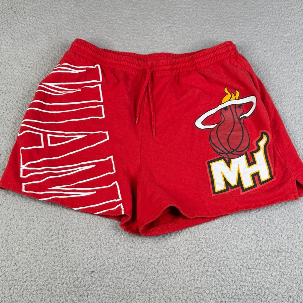 Miami Heat Shorts Women XXL Red Fleece Lounge Spellout Sweat Basketball Athletic